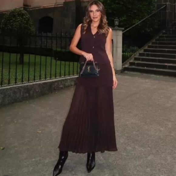 ZARA High-Waisted Pleated Skirt NWT | Burgundy Midi Mixed Media M - Picture 11 of 16